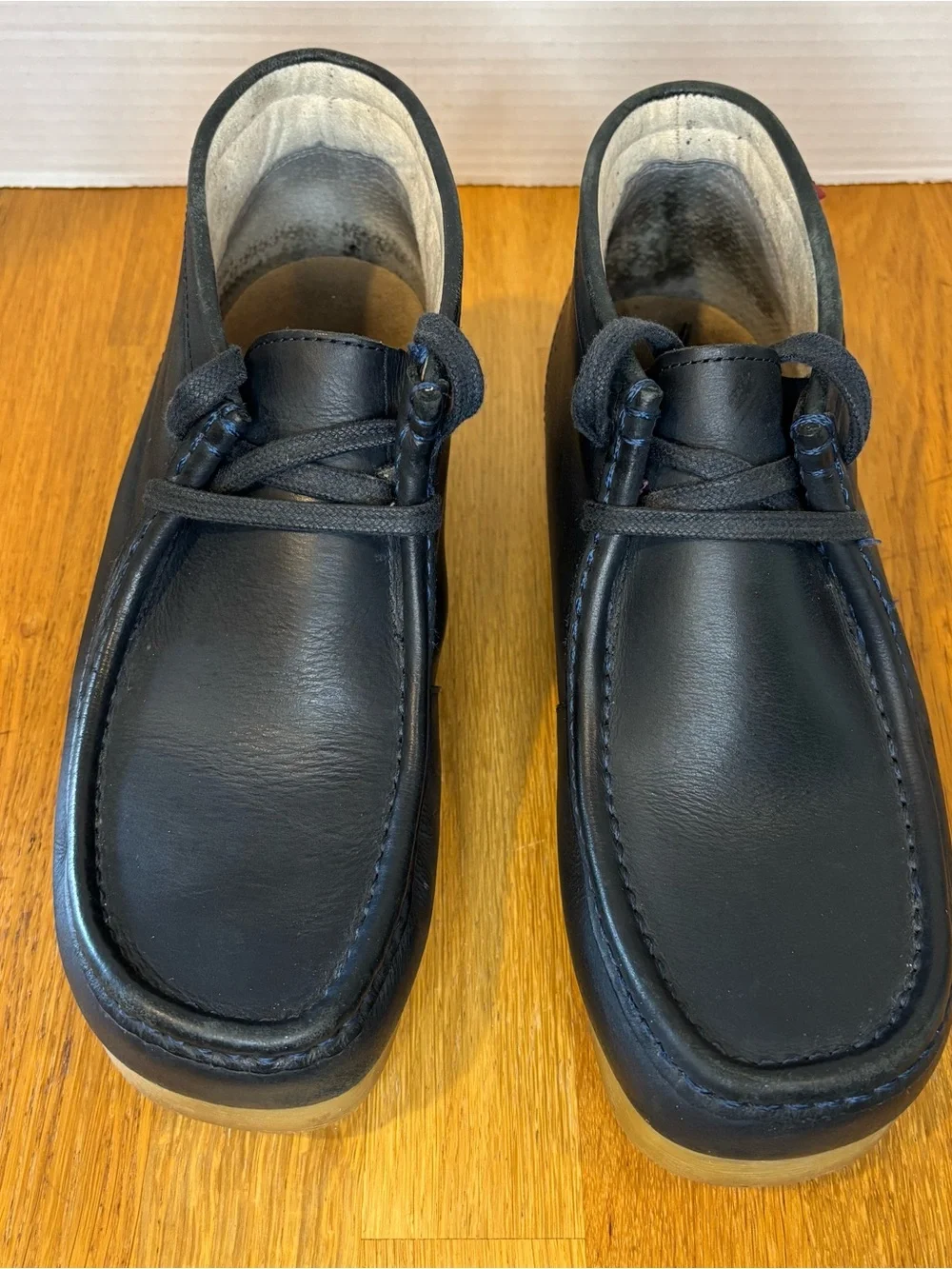 Clarks Stinson Hi Navy Blue Leather Chukka Boots Mens 9.5 Wallabee Style Lace Up